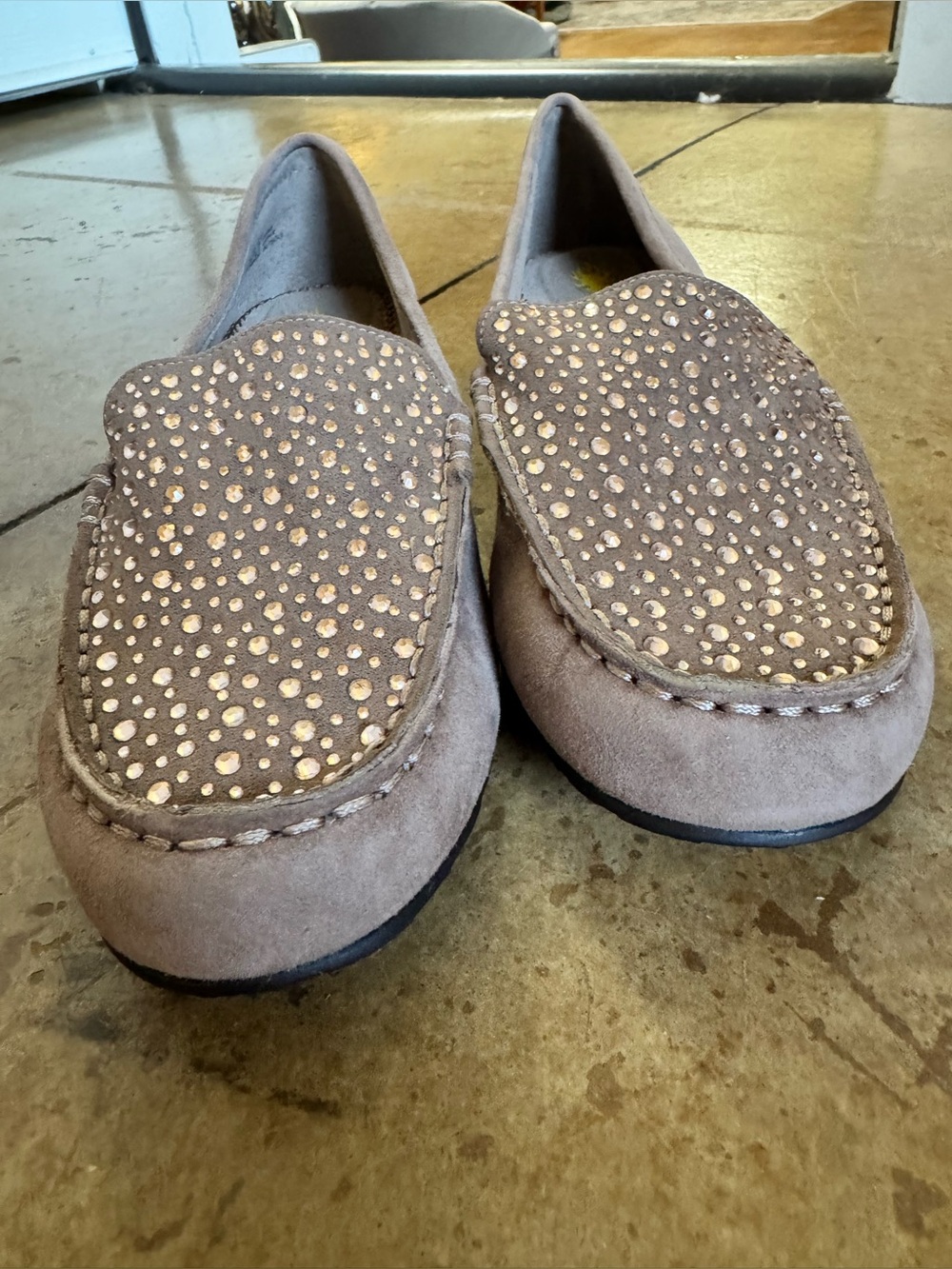 Volatile Comfee slip-on loafers taupe, a/ rhinestone embellishments like new 7